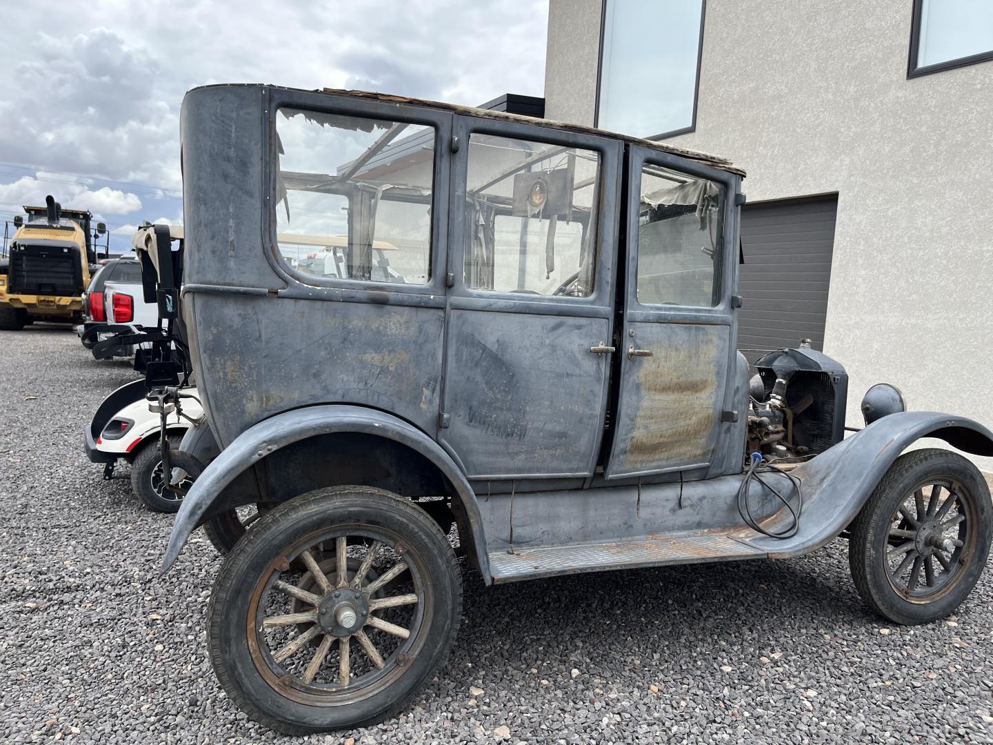 ./imagenes/INVOICE/2019/18028/Tin Lizzie (3).JPG